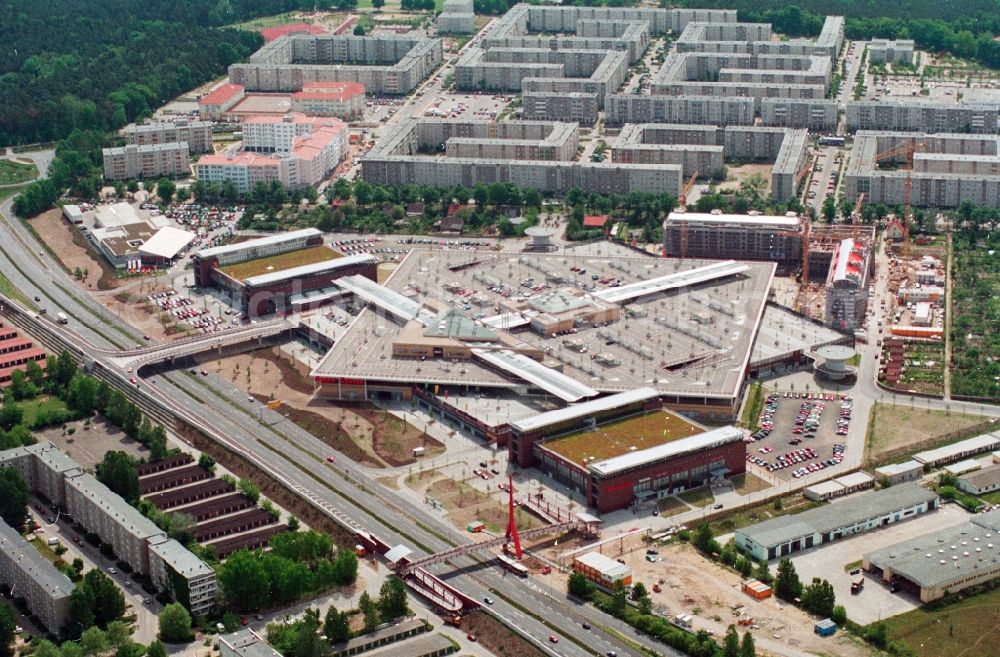 Aerial image Potsdam - The shoppingmall Stern Center in Potsdam-Drewitz