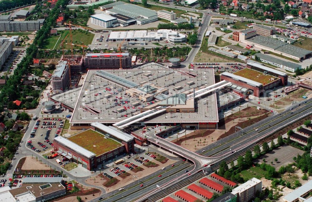 Potsdam from above - The shoppingmall Stern Center in Potsdam-Drewitz