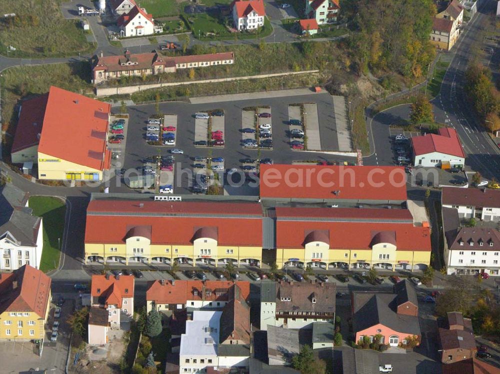 Tirschenreuth from above - Einkaufszentrum an der Bahnhofstraße zwischen Mitterteicher Straße und Mühlbühlstraße in Tirschenreuth.