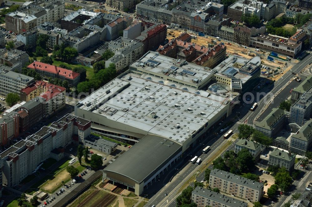 Warschau Mokotow from above - Warszawa Wilenska shopping centers in the ul Targowa in Warsaw in Poland