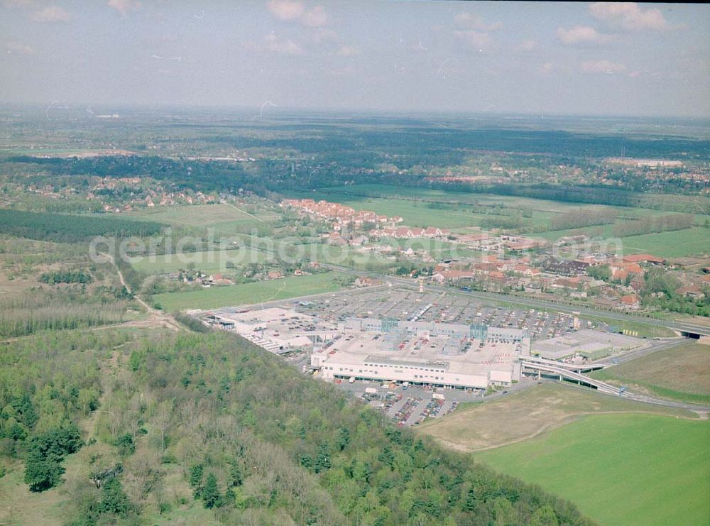 Aerial photograph Dallgow / Brandenburg - Einkaufszentrzum Dallgow