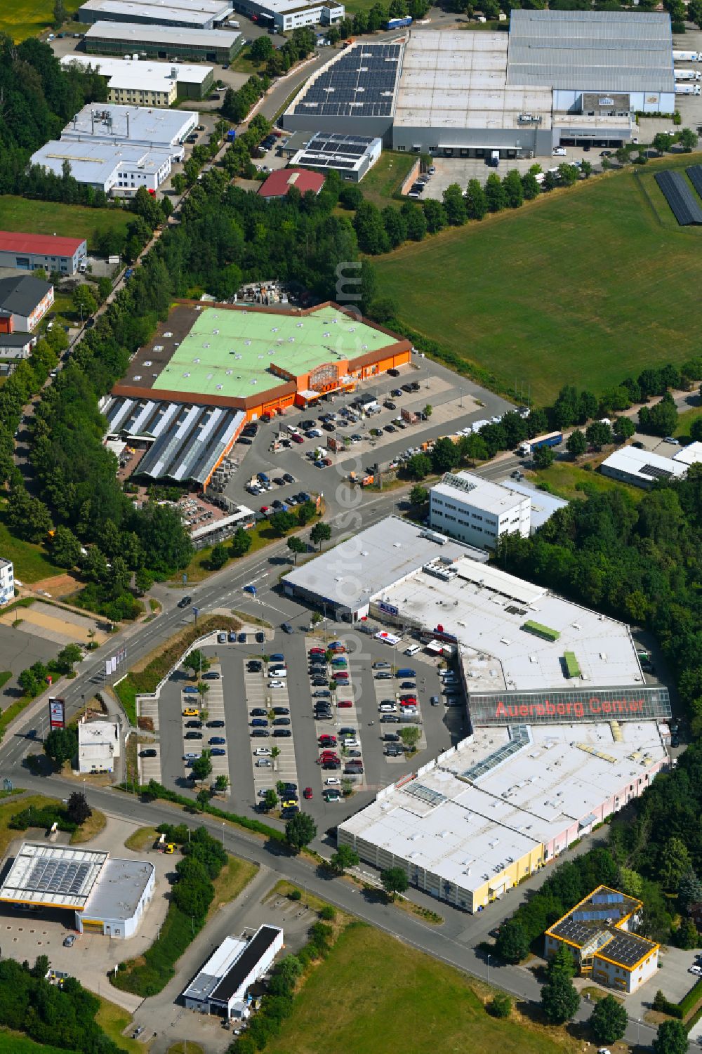 Aerial photograph Sankt Egidien - Building of the shopping center Auersberg Center on street Platanenstrasse in Sankt Egidien in the state Saxony, Germany