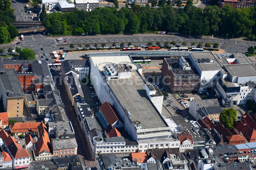 Aerial photograph Flensburg - Building of the shopping center Galerie on Holm in Flensburg in the state Schleswig-Holstein, Germany