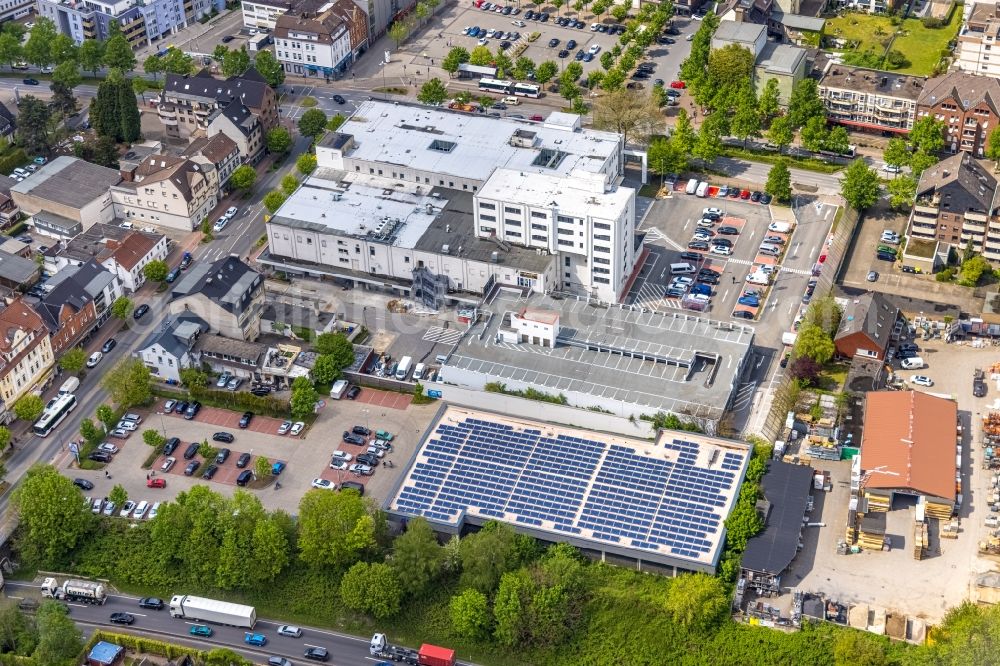 Aerial photograph Gladbeck - Building of the shopping center des Glueckauf-Center on Wilhelmstrasse in the district Gelsenkirchen-Nord in Gladbeck at Ruhrgebiet in the state North Rhine-Westphalia, Germany