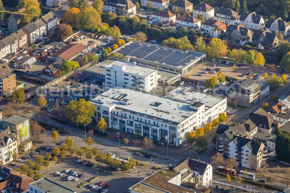 Gladbeck from the bird's eye view: Building of the shopping center des Glueckauf-Center on Wilhelmstrasse in the district Gelsenkirchen-Nord in Gladbeck at Ruhrgebiet in the state North Rhine-Westphalia, Germany