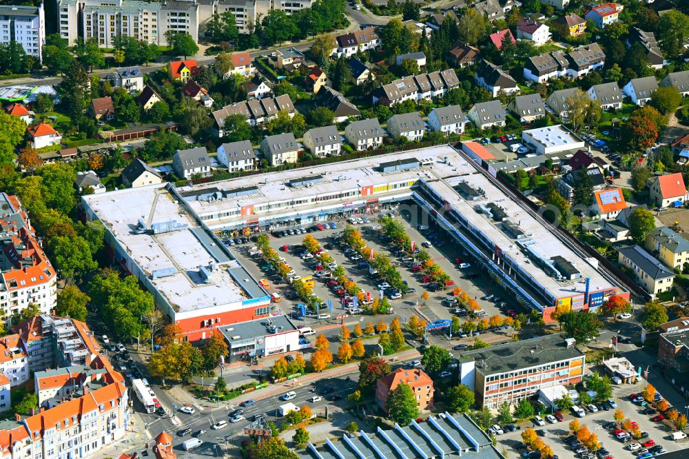 Aerial image Berlin - Building of the shopping center Nordmeile on street Oraniendamm in the district Waidmannslust in Berlin, Germany