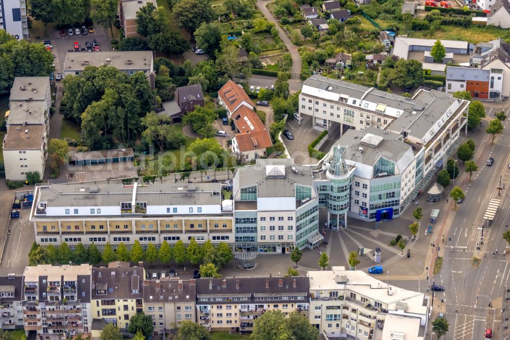 Aerial photograph Mülheim an der Ruhr - Building of the shopping center on Prinzess-Luise-Strasse - Buelowstrasse in Muelheim on the Ruhr at Ruhrgebiet in the state North Rhine-Westphalia, Germany