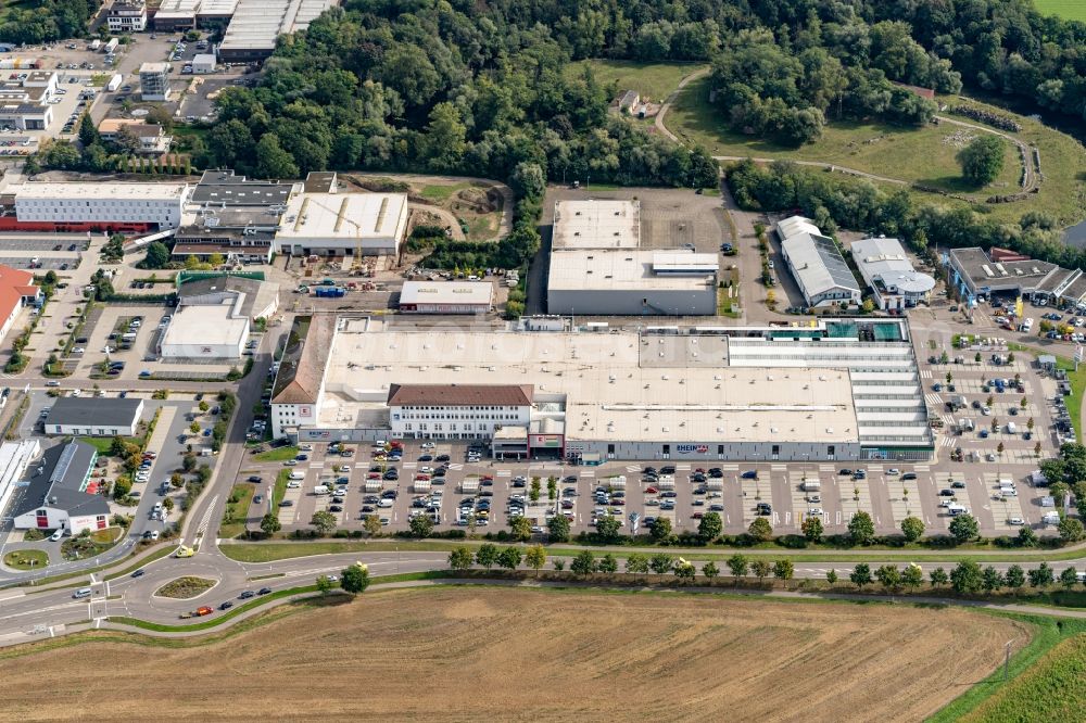 Aerial photograph Kehl - Building of the shopping center Rheintal Center with Kauflandmarkt in Kehl in the state Baden-Wuerttemberg, Germany