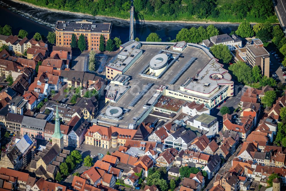 Aerial image Hameln - Building of the shopping center Stadtgalerie on street Stubenstrasse in Hameln in the state Lower Saxony, Germany