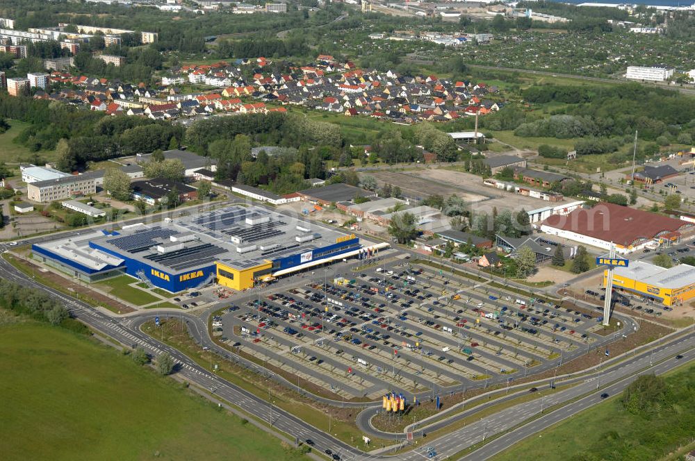 Aerial photograph Rostock - Blick auf das erste in Mecklenburg-Vorpommern errichtete Einrichtungshaus der IKEA Deutschland GmbH & Co. KG ROSTOCK an der Messestraße 25 in 18069 Rostock. Mittlereile gibt es über 41 weitere Einrichtungshäuser in ganz Deutschland.