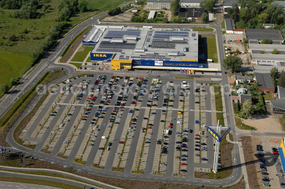 Aerial image Rostock - Blick auf das erste in Mecklenburg-Vorpommern errichtete Einrichtungshaus der IKEA Deutschland GmbH & Co. KG ROSTOCK an der Messestraße 25 in 18069 Rostock. Mittlereile gibt es über 41 weitere Einrichtungshäuser in ganz Deutschland.