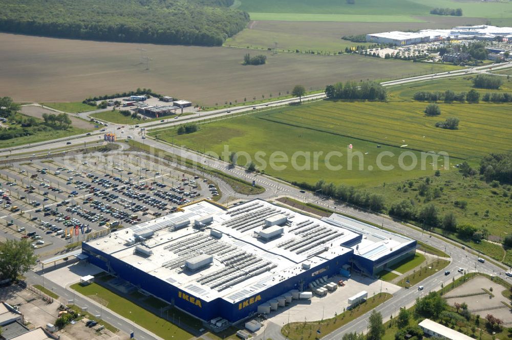 Rostock from the bird's eye view: Blick auf das erste in Mecklenburg-Vorpommern errichtete Einrichtungshaus der IKEA Deutschland GmbH & Co. KG ROSTOCK an der Messestraße 25 in 18069 Rostock. Mittlereile gibt es über 41 weitere Einrichtungshäuser in ganz Deutschland.