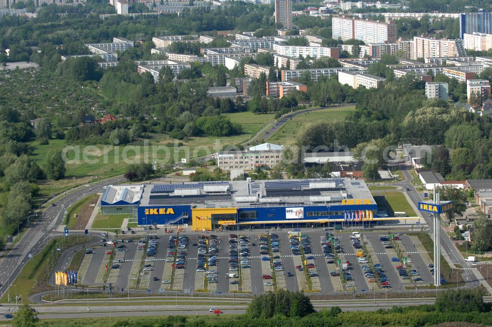 Aerial image Rostock - Blick auf das erste in Mecklenburg-Vorpommern errichtete Einrichtungshaus der IKEA Deutschland GmbH & Co. KG ROSTOCK an der Messestraße 25 in 18069 Rostock. Mittlereile gibt es über 41 weitere Einrichtungshäuser in ganz Deutschland.