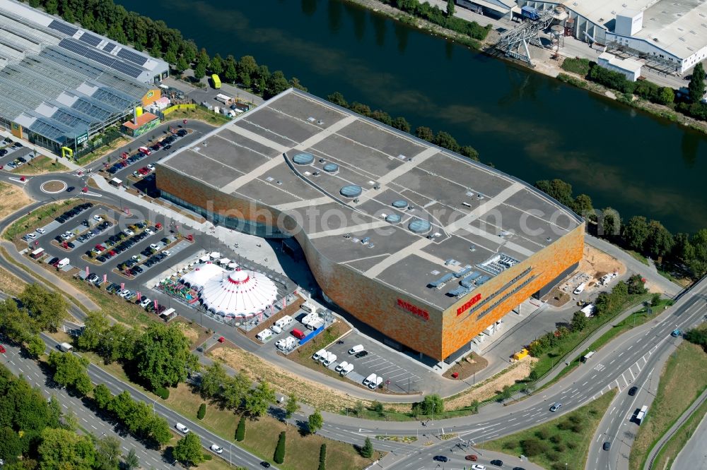 Aerial image Heilbronn - Building store - furniture market Moebel 1. Moebel Rieger GmbH & Co. KG Im Neckargarten in Heilbronn in the state Baden-Wurttemberg, Germany