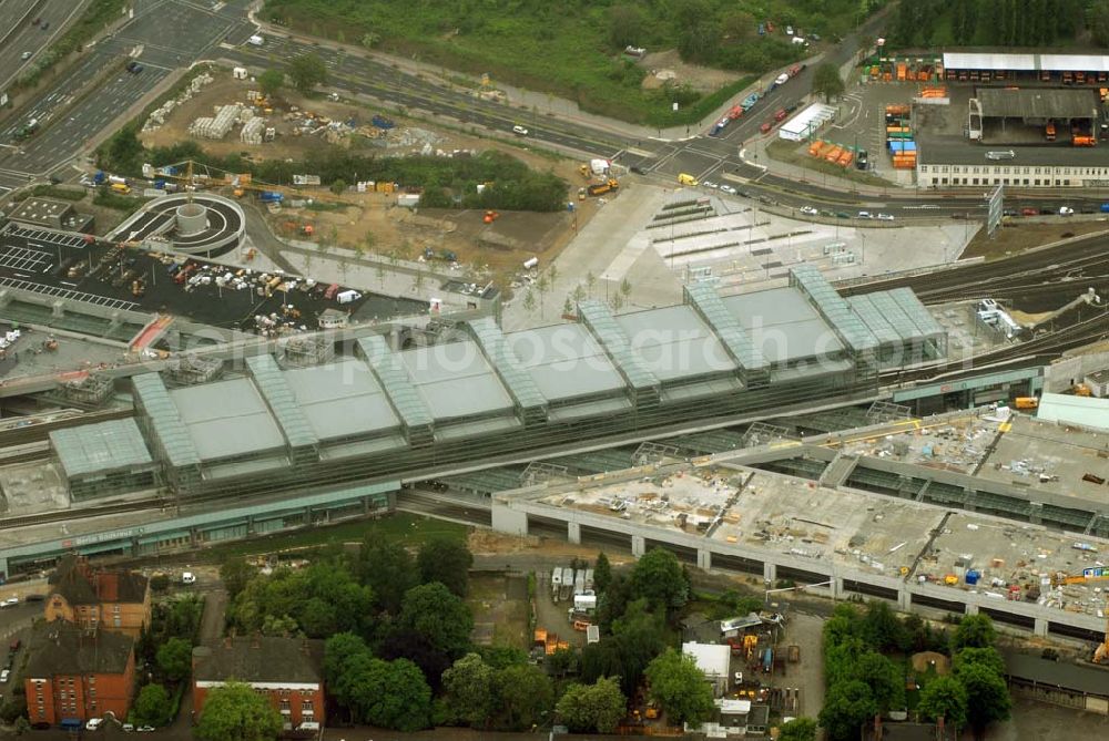 Aerial photograph Berlin-Tempelhof - Blick auf den neuen Bahnhof Berliner Südkreuz / Bahnhof Papestrasse vor der Einweihung und vollständigen Inbetriebnahme