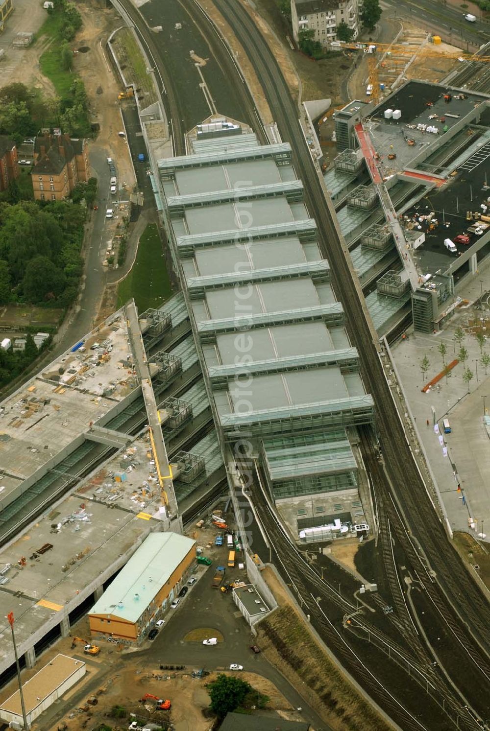 Aerial photograph Berlin-Tempelhof - Blick auf den neuen Bahnhof Berliner Südkreuz / Bahnhof Papestrasse vor der Einweihung und vollständigen Inbetriebnahme