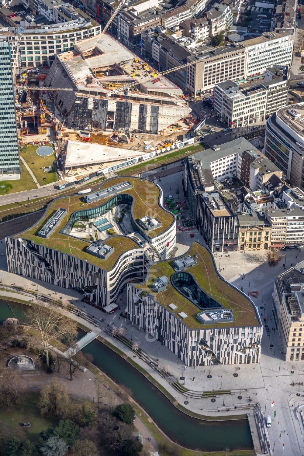 Düsseldorf from above - Construction of retail and office property Koe-Bogen in Dusseldorf in North Rhine-Westphalia