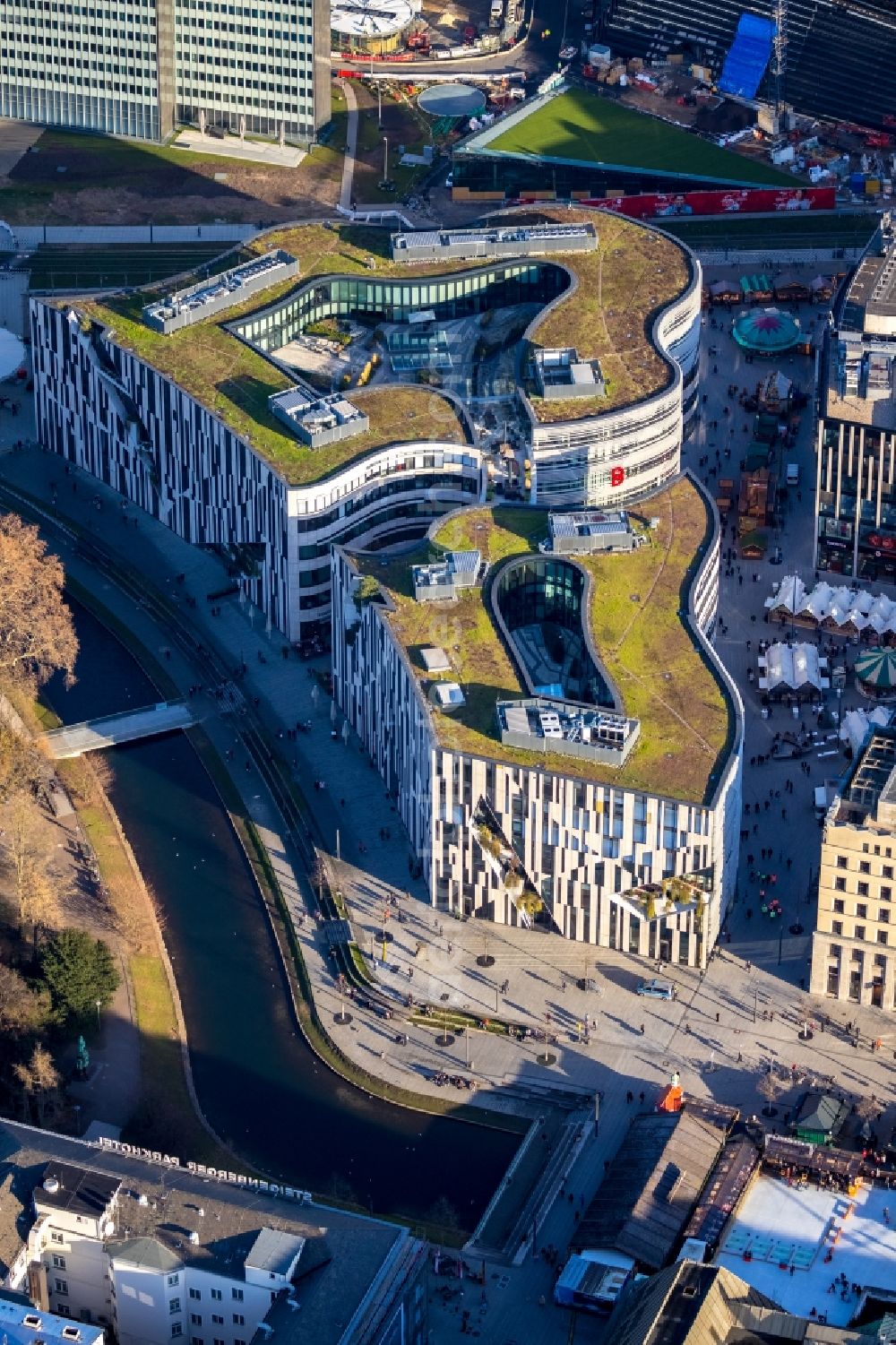 Aerial photograph Düsseldorf - Construction of retail and office property Koe-Bogen in Dusseldorf in North Rhine-Westphalia