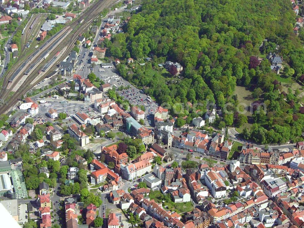 Aerial photograph Eisenach - Eisenach hat eine Stadtfläche von 103,85 qkm (mit den Ortsteilen Stedtfeld, Neuenhof-Hörschel, Wartha-Göringen, Stregda, Madelungen, Neukirchen, Berteroda, Hötzelsroda und Stockhausen) und wird von ca. 44.150 Menschen bewohnt.