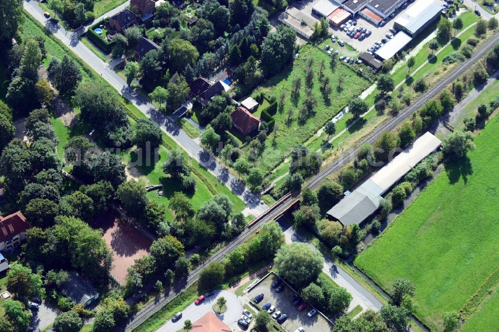 Aerial image Hamburg - Railway viaduct over the Finkenwerder Landscheideweg road in Hamburg-Finkenwerder. A project of the Hamburg Port Authority HPA