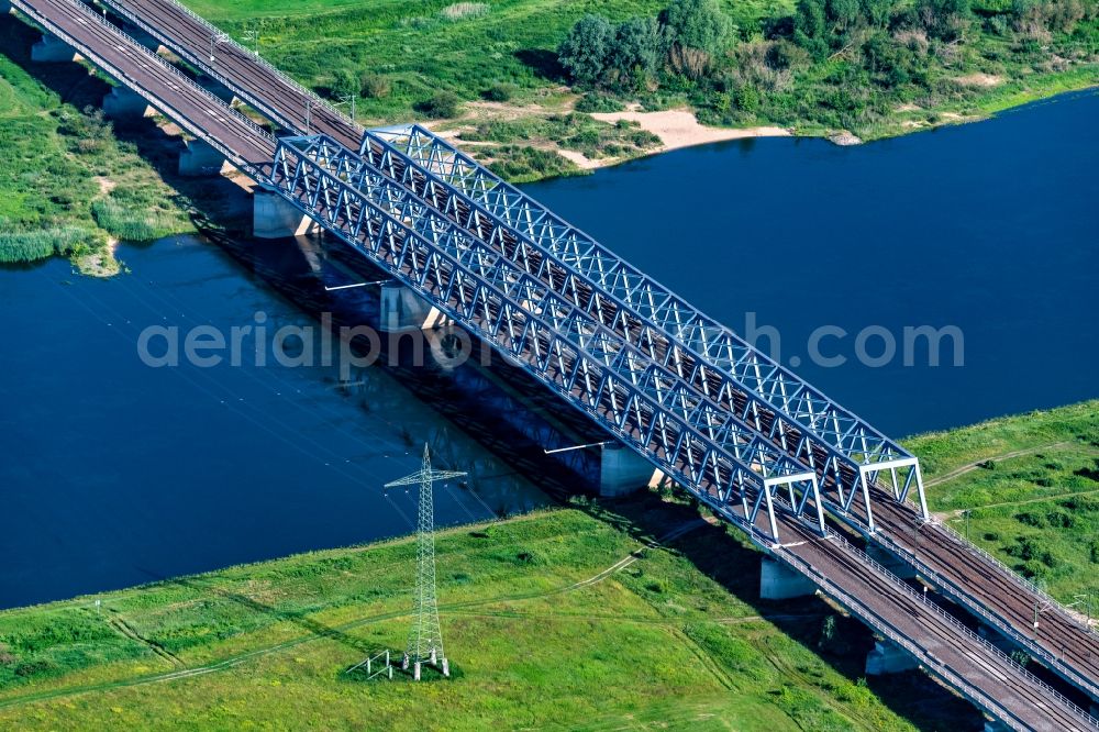 Hämerten from the bird's eye view: Railway bridge structure for routing the railway tracks to cross the Elbe in Haemerten in the state Saxony-Anhalt, Germany