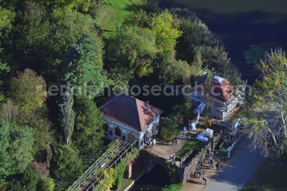 Wörlitz from above - Eisenhart Palais and terraces at the Rousseau Island in Woerlitz in Saxony-Anhalt