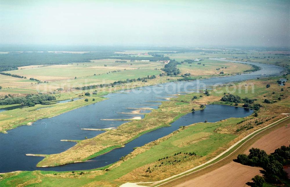 Ringfurth from the bird's eye view: Blick auf den Elbausfluss bei Ringfurth. Ein Ausbauprojekt des Wasserstraßenneubauamtes Magdeburg.