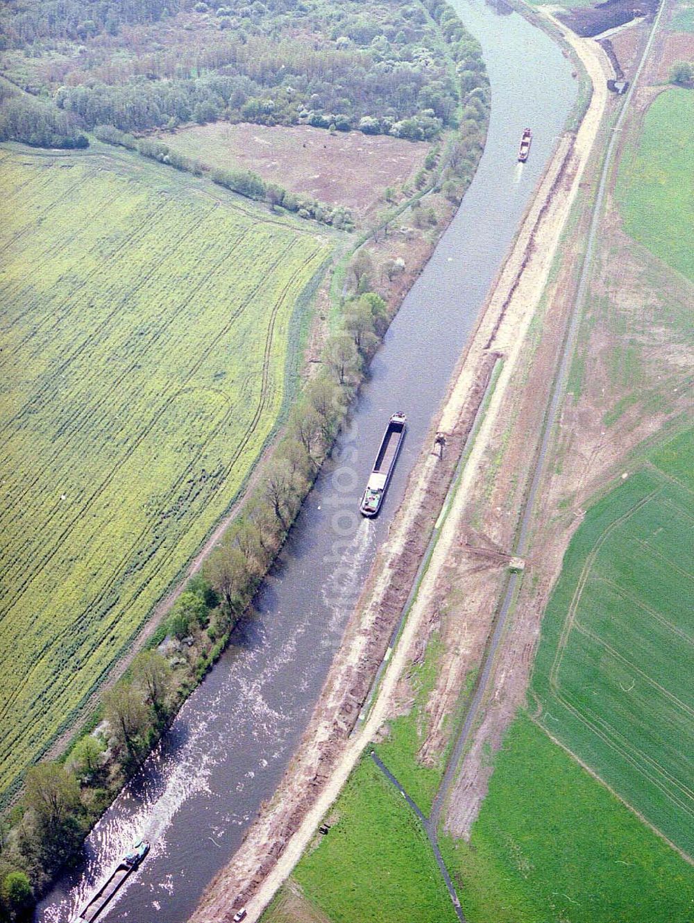 Parchau from above - Elbe - Havel - Kanal bei Parchau.