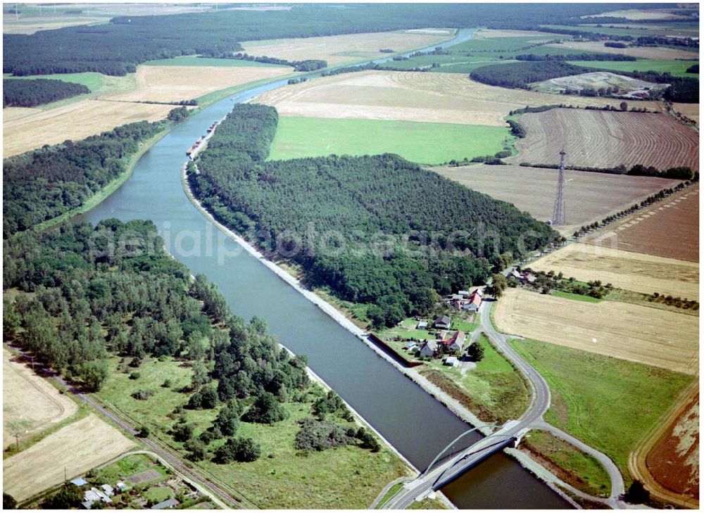 Aerial image Parey - 30.7.2004, Blick auf den Elbe-Havel Kanal nahe Parey