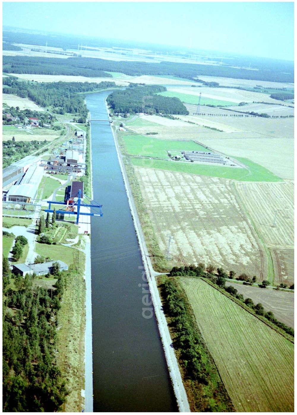 Parey from above - 30.7.2004, Blick auf den Elbe-Havel Kanal nahe Parey