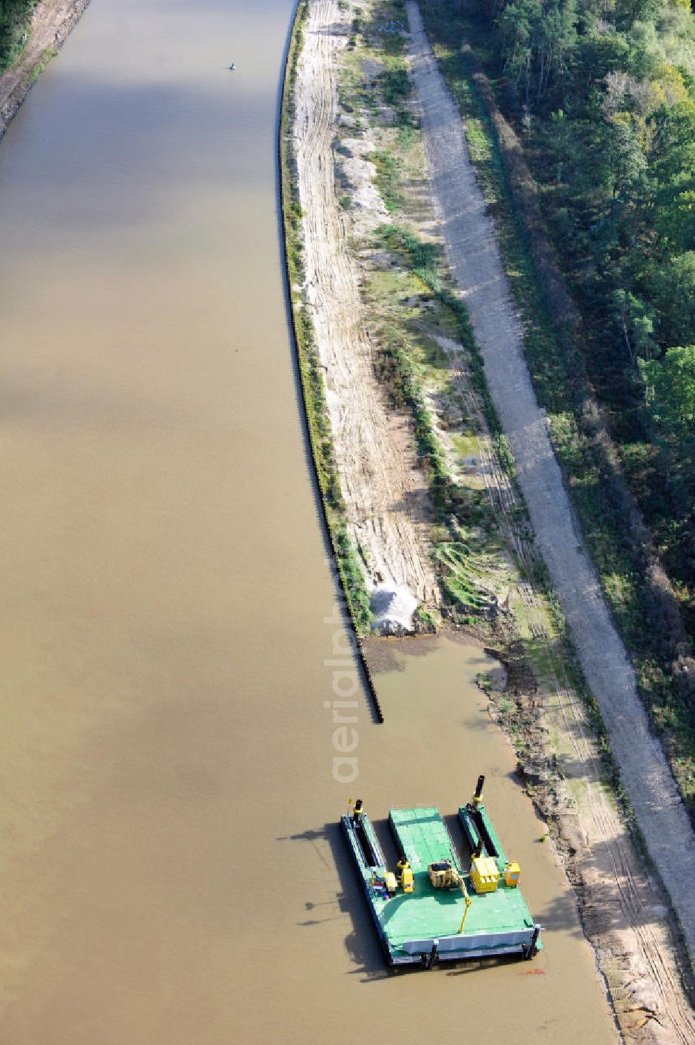 Genthin from the bird's eye view: Streckenausbau Elbe-Havel-Kanal zwischen Genthin und Seedorf in Sachsen-Anhalt. Ein Projekt des WSV, Wasser- und Schifffahrtsverwaltung des Bundes. Extension of the waterway line Elbe-Havel-Canal among Genthin and Seedorf, Saxony-Anhalt.