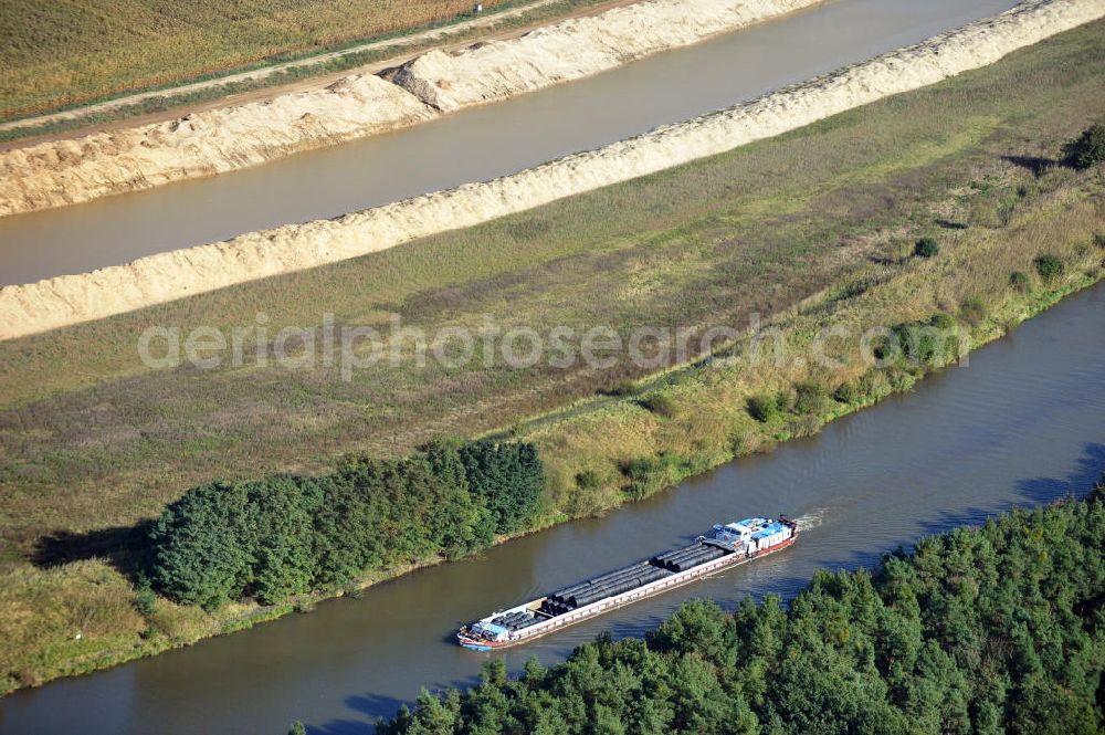 Aerial photograph Genthin - Streckenausbau Elbe-Havel-Kanal zwischen Genthin und Seedorf in Sachsen-Anhalt. Ein Projekt des WSV, Wasser- und Schifffahrtsverwaltung des Bundes. Extension of the waterway line Elbe-Havel-Canal among Genthin and Seedorf, Saxony-Anhalt.