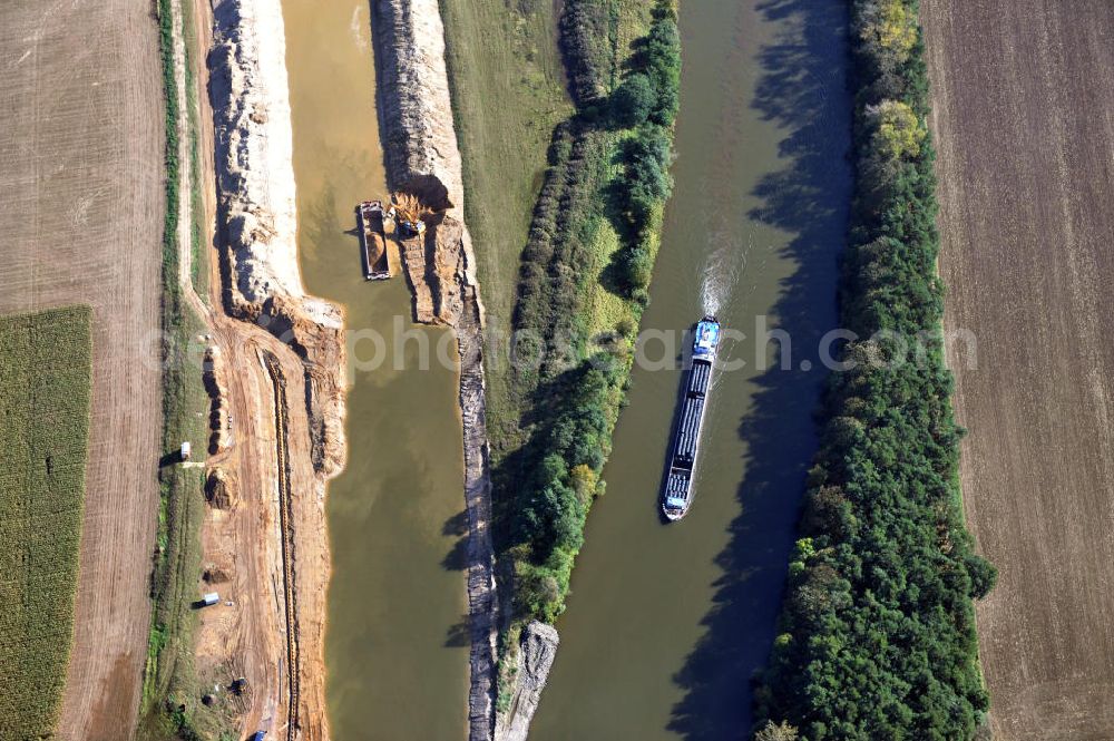 Genthin from above - Streckenausbau Elbe-Havel-Kanal zwischen Genthin und Seedorf in Sachsen-Anhalt. Ein Projekt des WSV, Wasser- und Schifffahrtsverwaltung des Bundes. Extension of the waterway line Elbe-Havel-Canal among Genthin and Seedorf, Saxony-Anhalt.