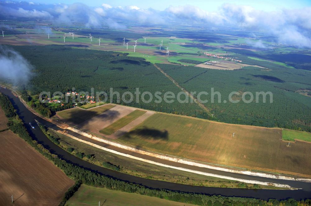 Aerial photograph Genthin - Streckenausbau Elbe-Havel-Kanal zwischen Genthin und Seedorf in Sachsen-Anhalt. Ein Projekt des WSV, Wasser- und Schifffahrtsverwaltung des Bundes. Extension of the waterway line Elbe-Havel-Canal among Genthin and Seedorf, Saxony-Anhalt.