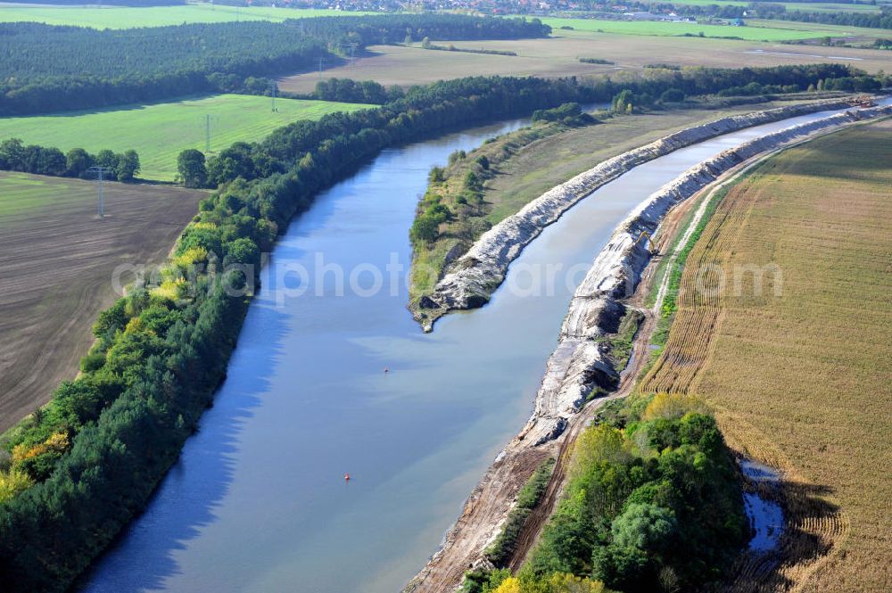 Genthin from above - Streckenausbau Elbe-Havel-Kanal zwischen Genthin und Seedorf in Sachsen-Anhalt. Ein Projekt des WSV, Wasser- und Schifffahrtsverwaltung des Bundes. Extension of the waterway line Elbe-Havel-Canal among Genthin and Seedorf, Saxony-Anhalt.