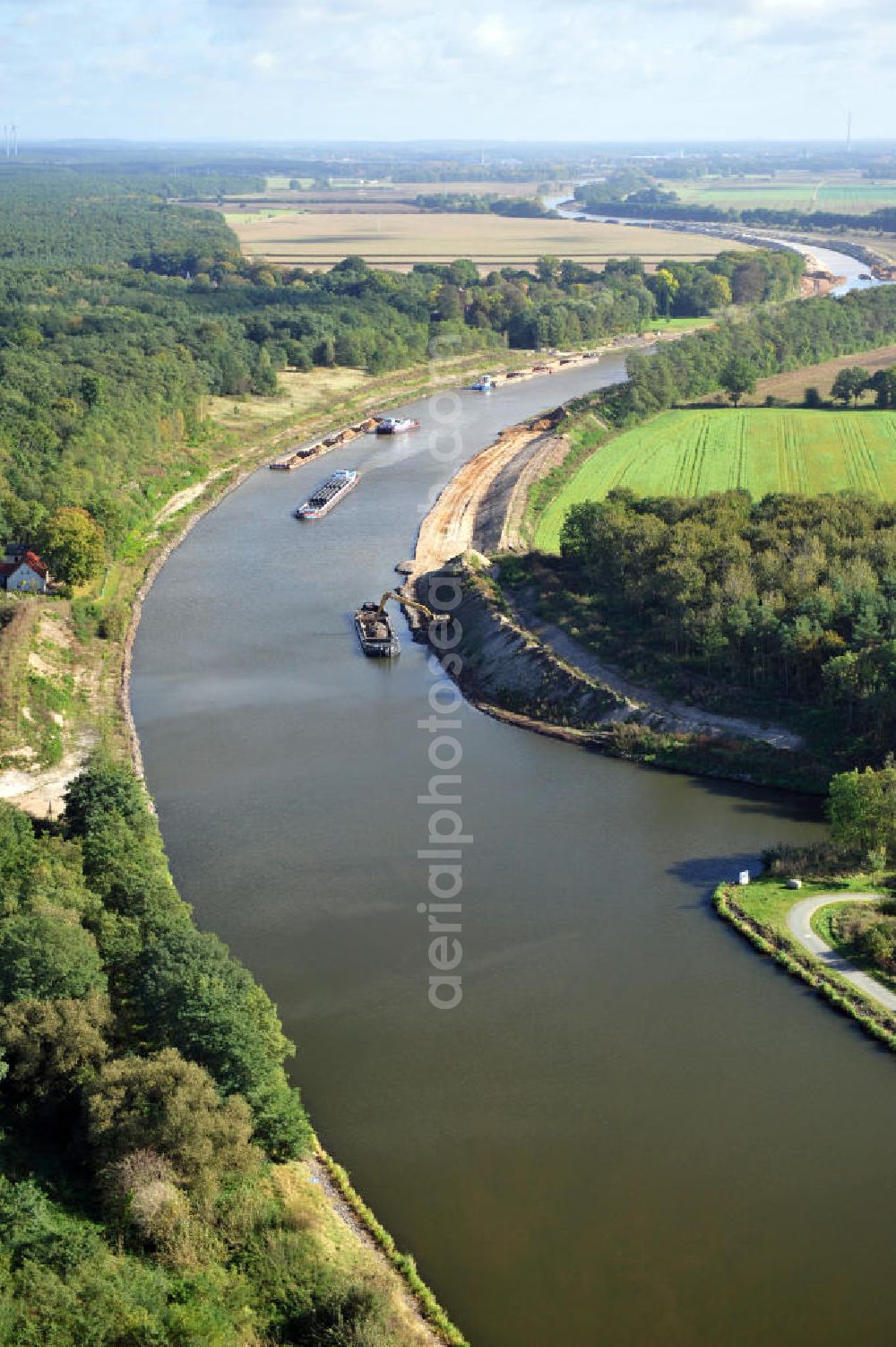 Genthin from above - Streckenausbau Elbe-Havel-Kanal zwischen Genthin und Seedorf in Sachsen-Anhalt. Ein Projekt des WSV, Wasser- und Schifffahrtsverwaltung des Bundes. Extension of the waterway line Elbe-Havel-Canal among Genthin and Seedorf, Saxony-Anhalt.