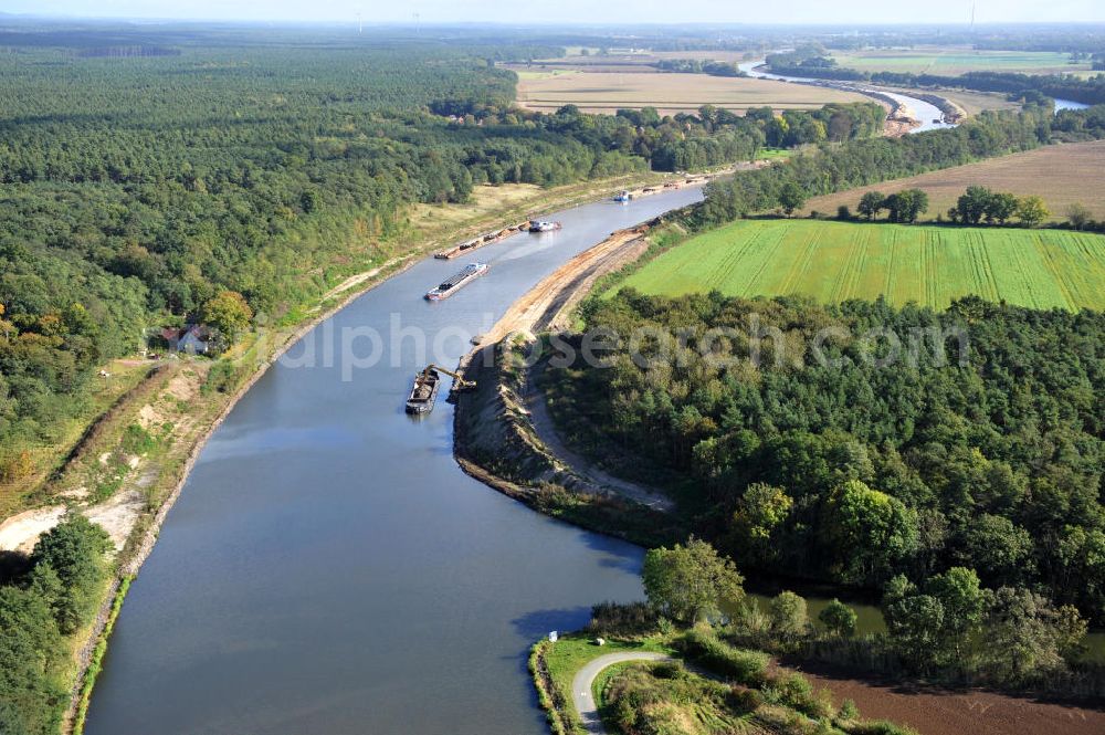 Genthin from the bird's eye view: Streckenausbau Elbe-Havel-Kanal zwischen Genthin und Seedorf in Sachsen-Anhalt. Ein Projekt des WSV, Wasser- und Schifffahrtsverwaltung des Bundes. Extension of the waterway line Elbe-Havel-Canal among Genthin and Seedorf, Saxony-Anhalt.