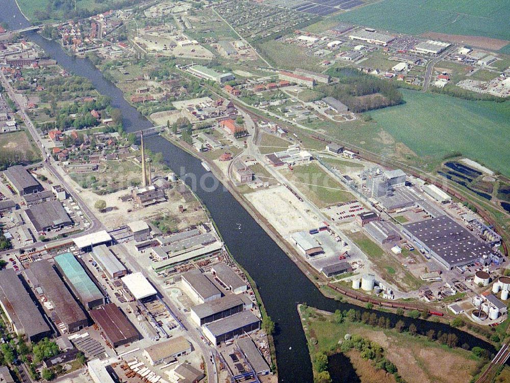 Genthin from the bird's eye view: Elbe - Havel - Kanal - Verlauf in Genthin