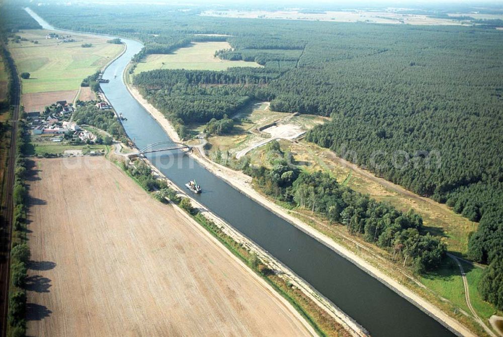 Genthin from the bird's eye view: Blick auf den Elbe-Havel-Kanal westlich von Genthin.