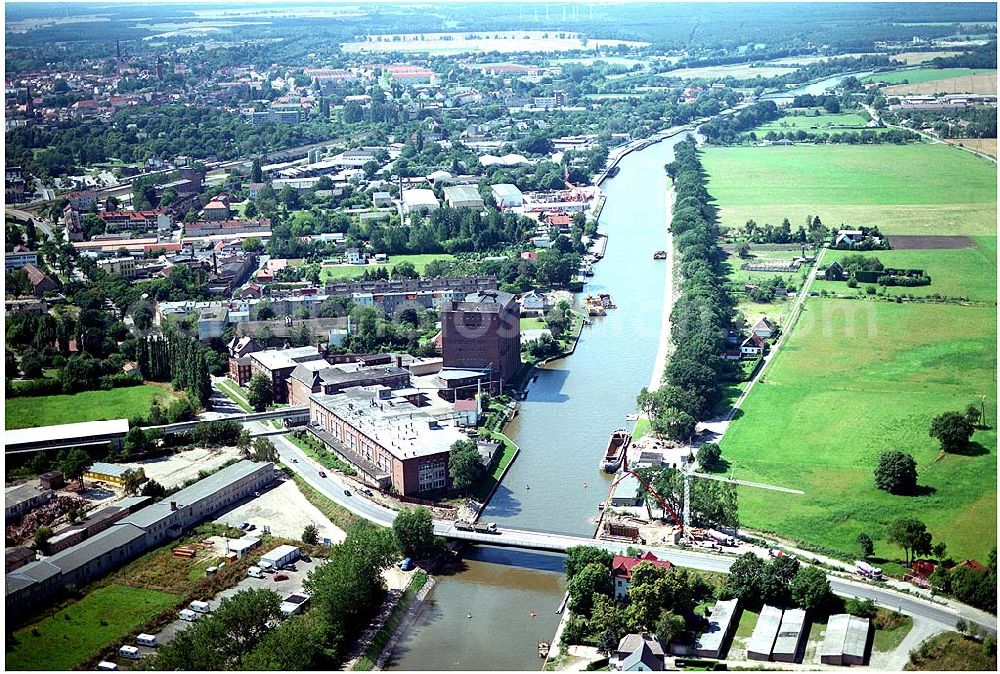 Burg from above - 30.07.2004 Blick auf den Elbe-Havel Kanal bei Burg