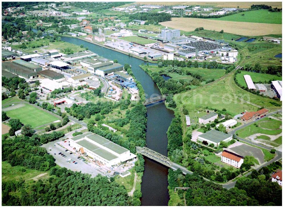 Genthin from the bird's eye view: 30.07.2004, Blick auf den Elbe - Havel Kanal in Genthin