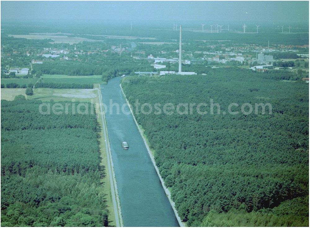 Aerial image Genthin - 30.07.2004, Blick auf den Elbe - Havel Kanal in Genthin