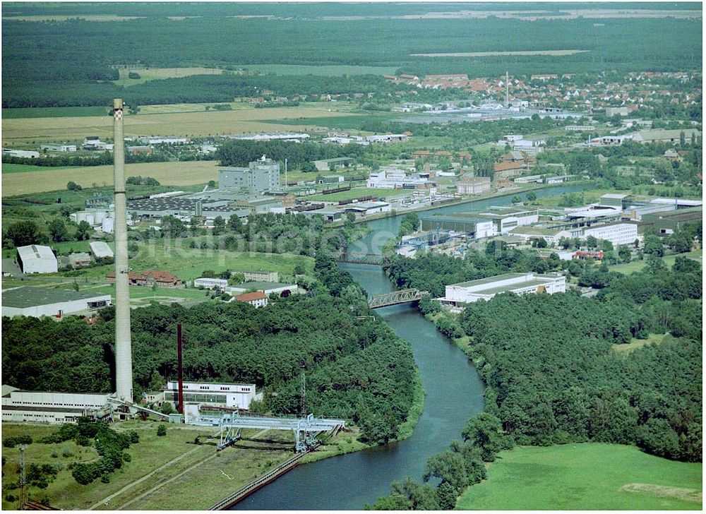 Genthin from above - 30.07.2004, Blick auf den Elbe - Havel Kanal in Genthin