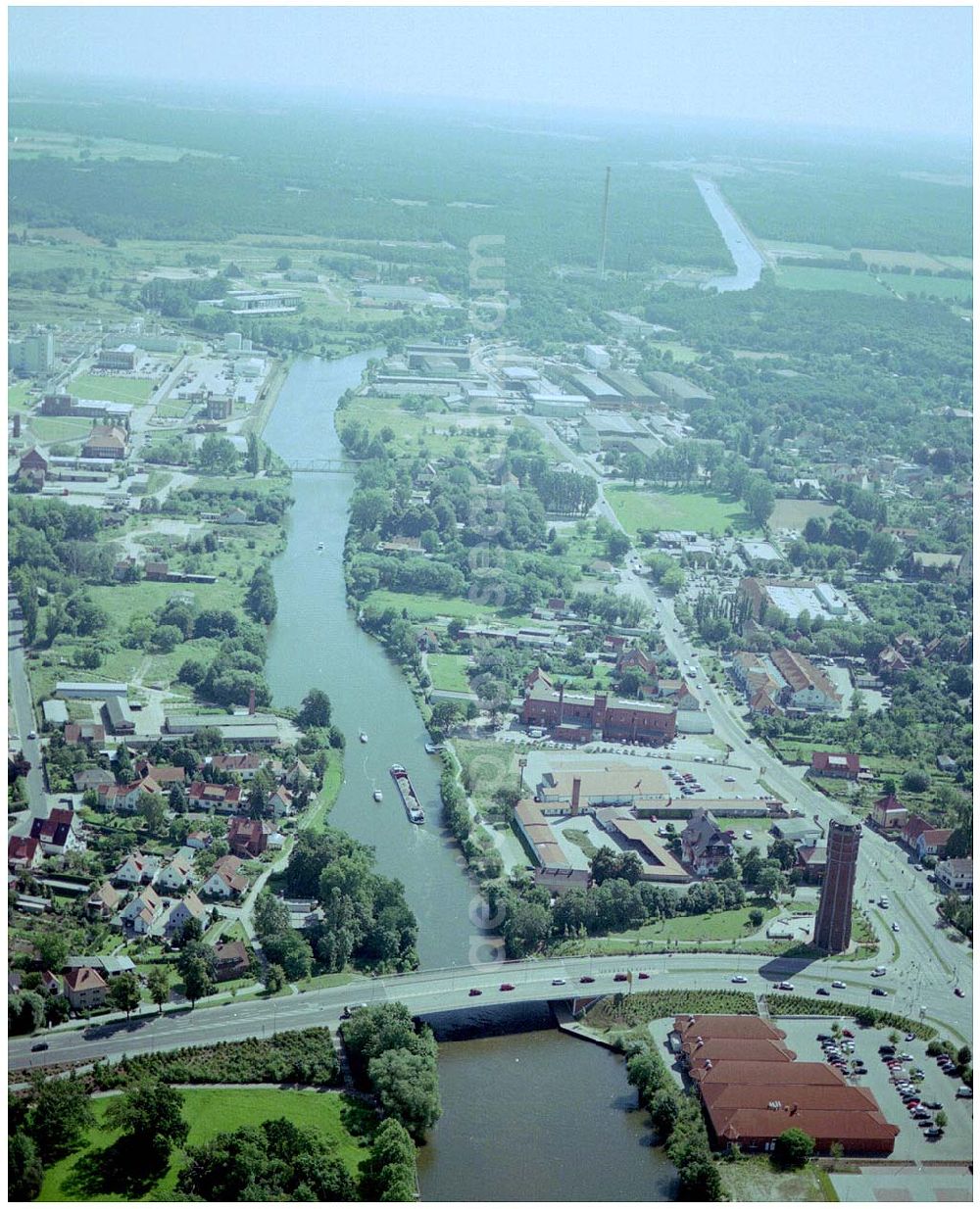 Aerial image Genthin - 30.07.2004, Blick auf den Elbe - Havel Kanal in Genthin