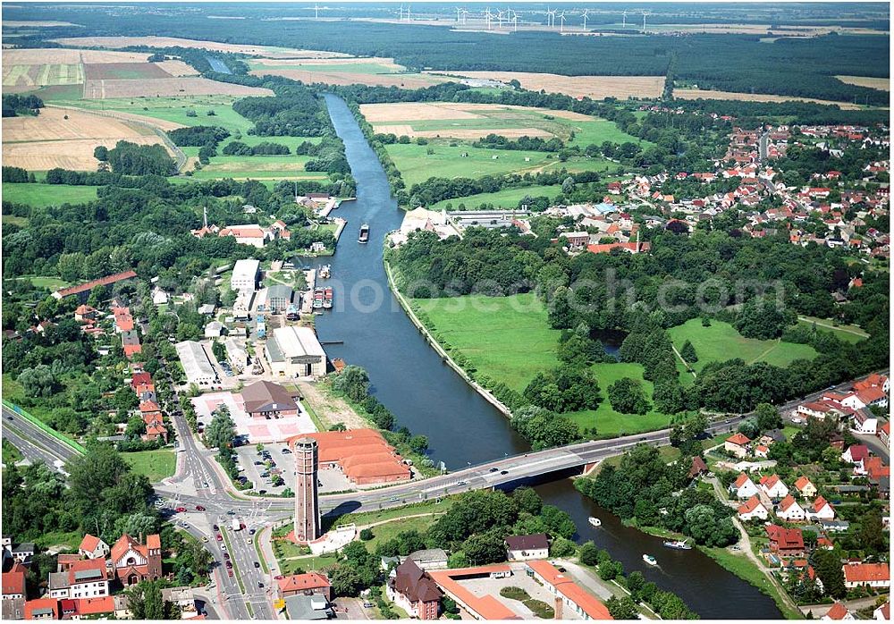 Genthin from the bird's eye view: 30.07.2004, Blick auf den Elbe - Havel Kanal in Genthin