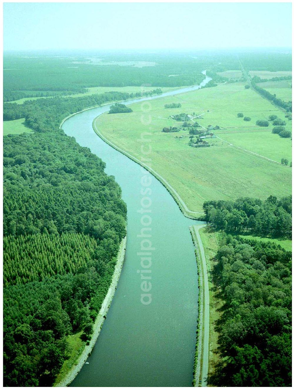 Genthin from above - 30.7.2004, Elbe - Havelkanal östlich von Genthin