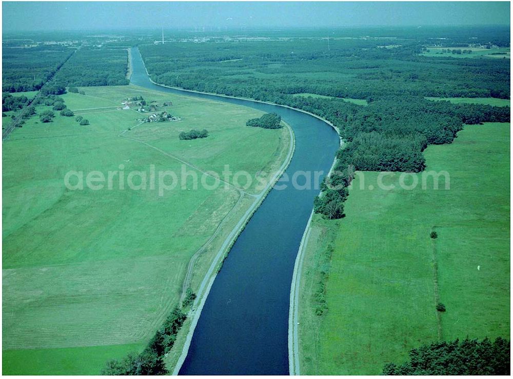 Genthin from the bird's eye view: 30.7.2004, Elbe - Havelkanal östlich von Genthin