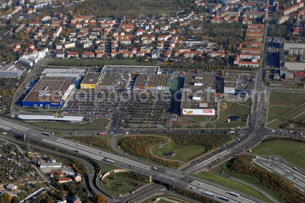 Aerial photograph Dresden - Blick auf den Elbe Park Dresden in der Peschelstraße 39 in 01139 Dresden insbesondere Ikea - Kundentelefon 0180-5353435, KaufMarkt - Herr Brühl 8 53 95 0 und Möbel Höffner - Herr Otten 8 40 5-0. Centermanagement: Marketing Werbegemeinschaft - Tel.: 0351 / 85 35 611 - Fax: 0351 / 84 05 206 - werbegemeinschaft@elbe-park-dresden.de