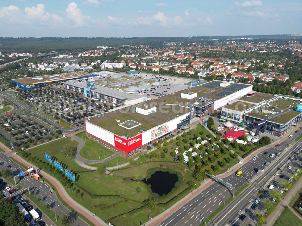 Dresden from the bird's eye view: The Elbepark Dresden is a shopping center in the Dresden district of Kaditz in the northwest of the city in Dresden in the federal state of Saxony, Germany