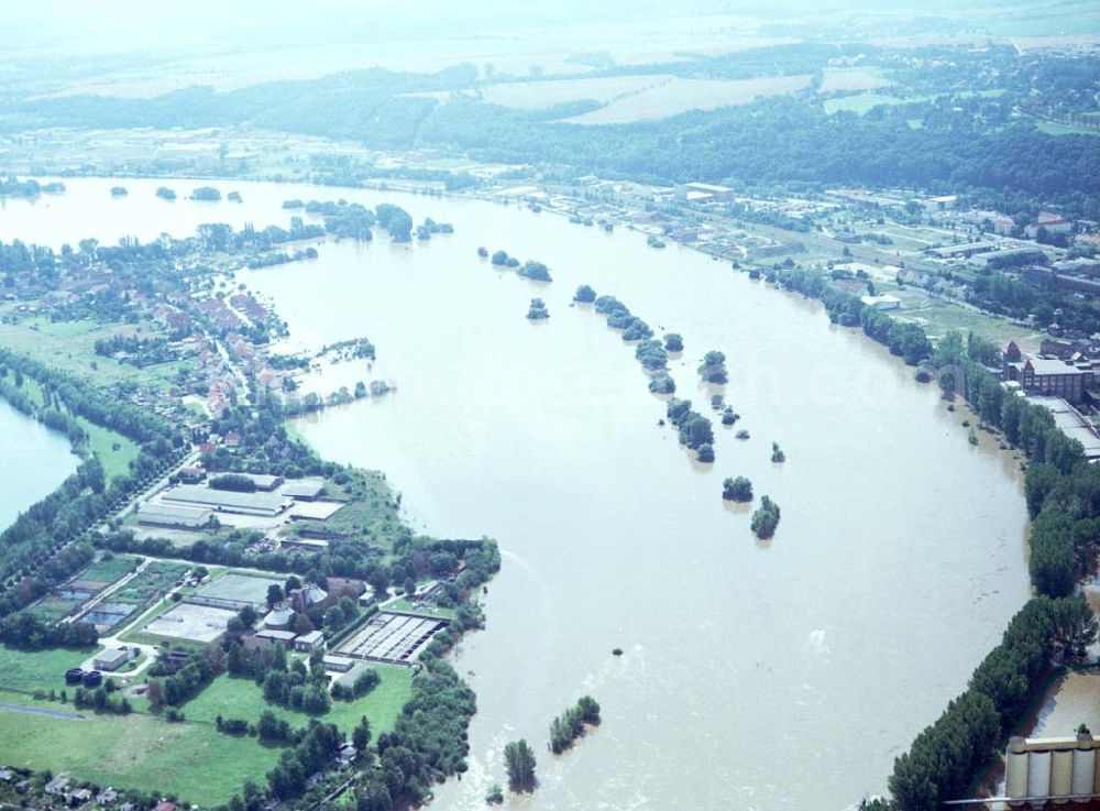 Aerial photograph Dresden Haeidenhain / Sachsen - 15.08.2002 Elbhochwasser in Dresden Haeidenhain / Sachsen